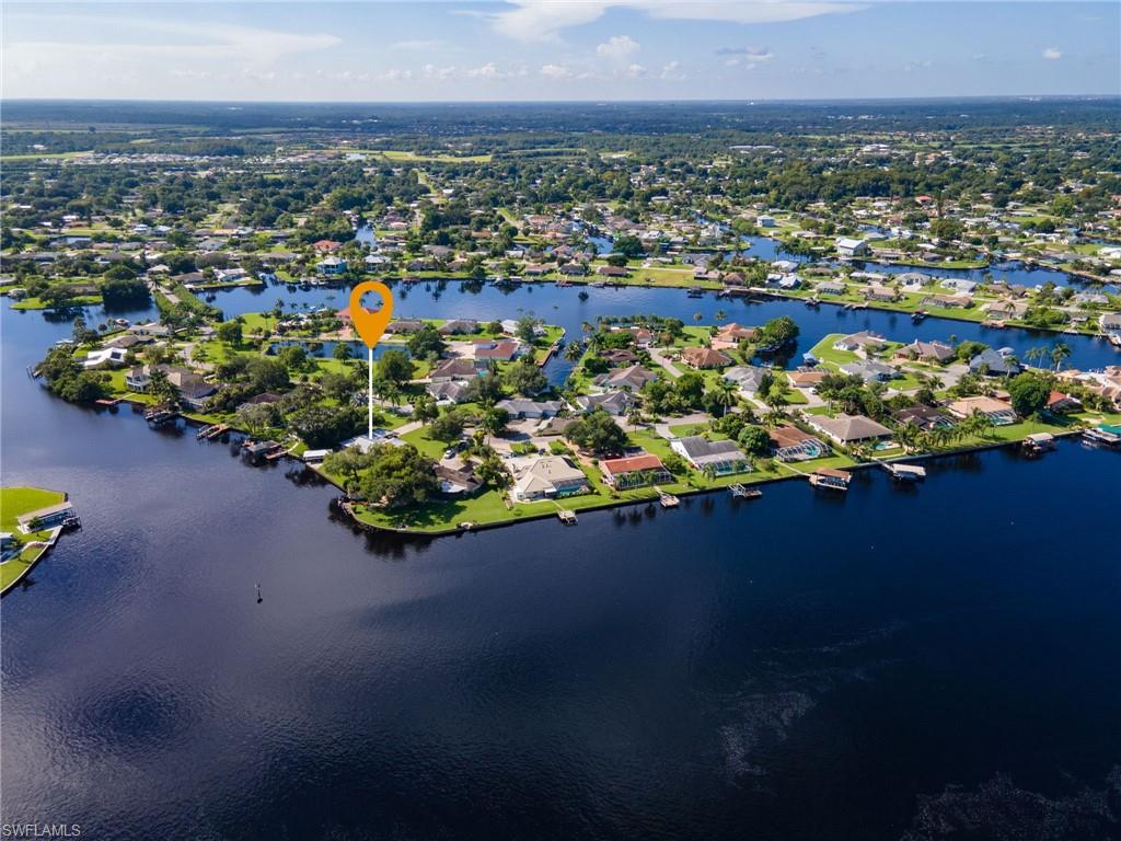 RIVER FOREST ISLAND - Residential