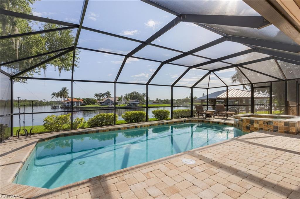 RIVER FOREST ISLAND - Residential