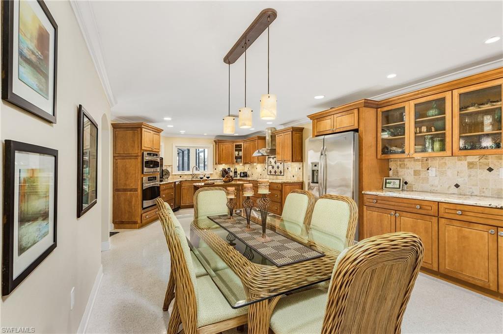 RIVER FOREST ISLAND - Residential