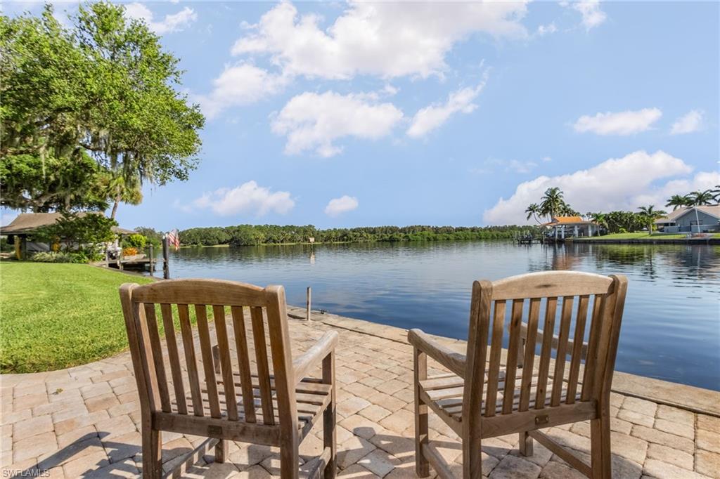 RIVER FOREST ISLAND - Residential
