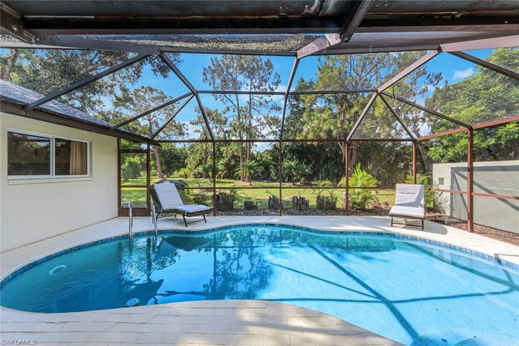 COLONIAL PINES - Residential