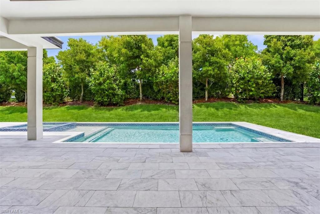 PARROT CAY - Residential
