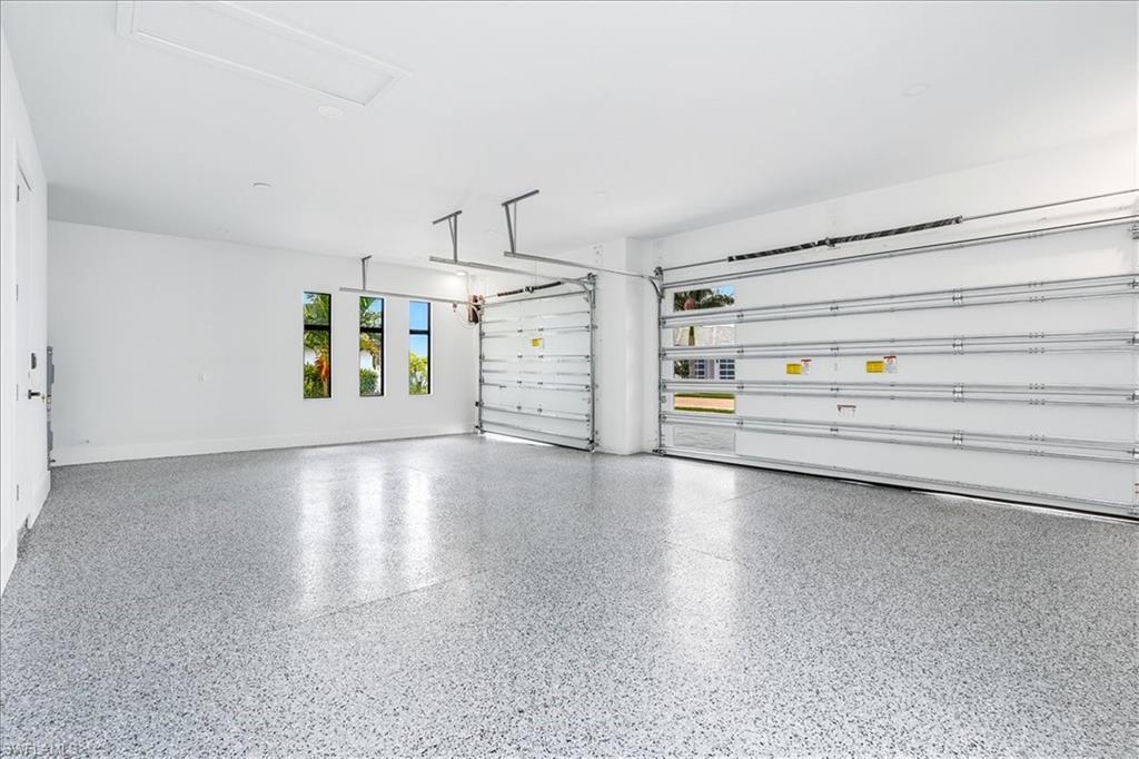 PARROT CAY - Residential