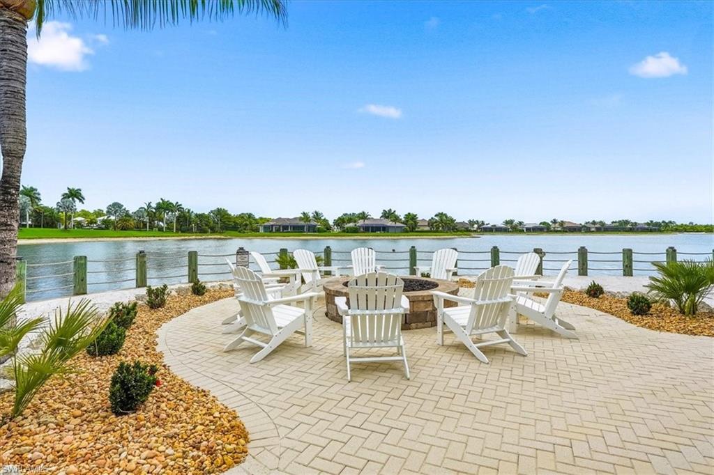 PARROT CAY - Residential