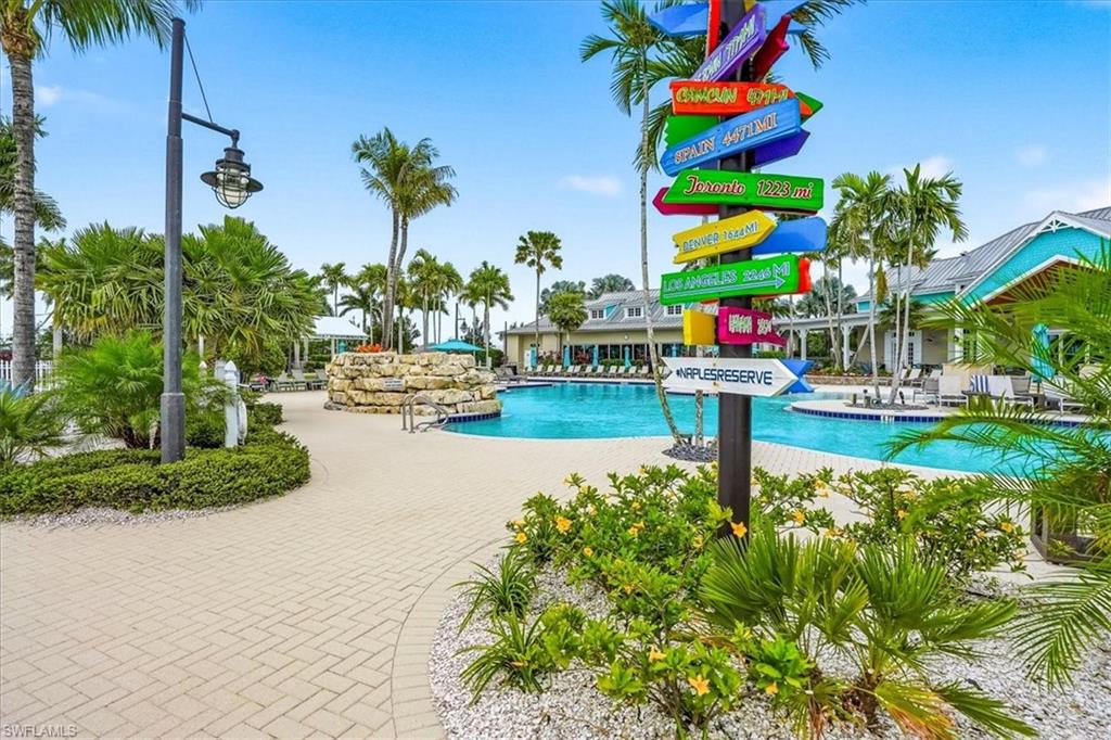 PARROT CAY - Residential