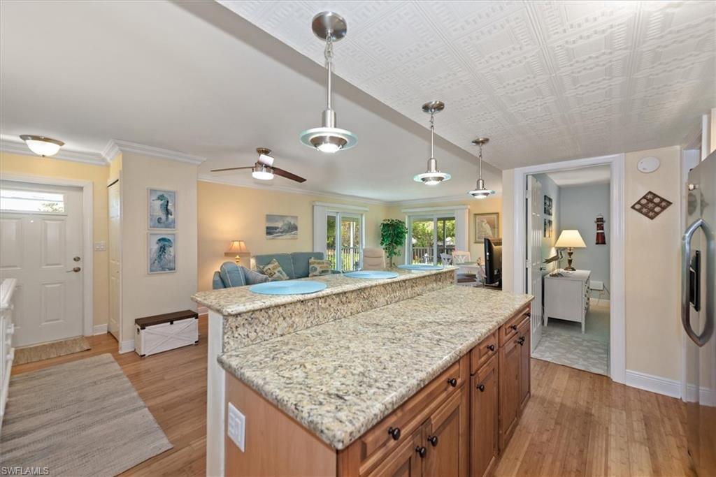 GLADES COUNTRY CLUB - Residential