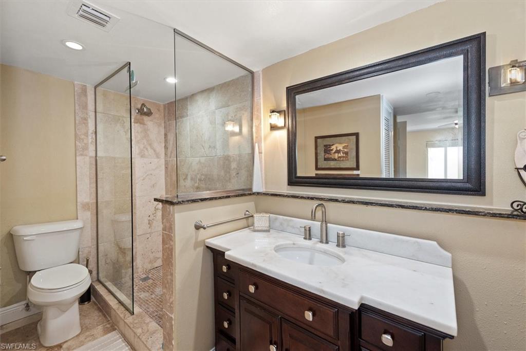 GLADES COUNTRY CLUB - Residential