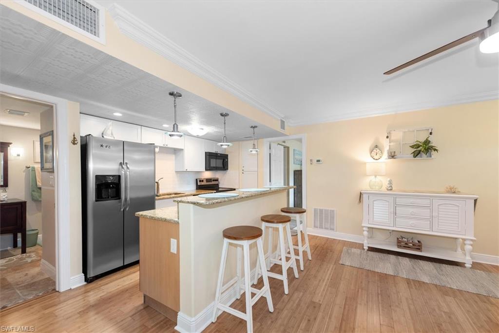 GLADES COUNTRY CLUB - Residential