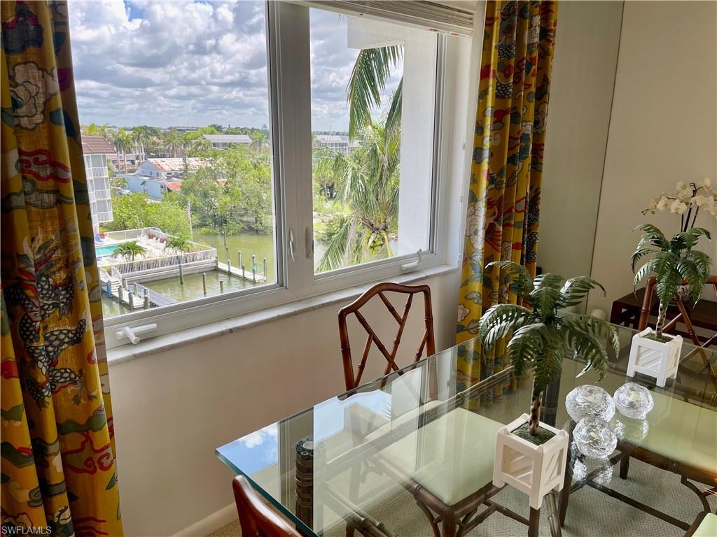 BAY TERRACE - Residential