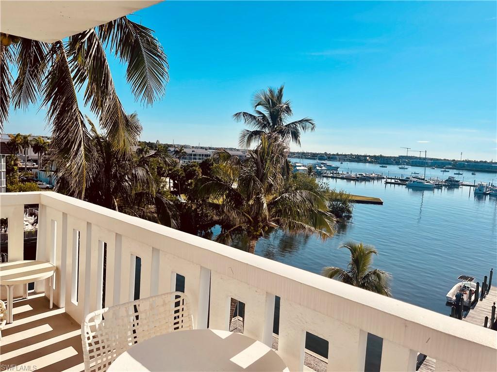 BAY TERRACE - Residential