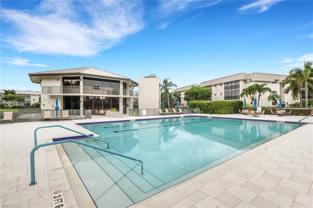 HIDDEN LAKE VILLAS - Residential