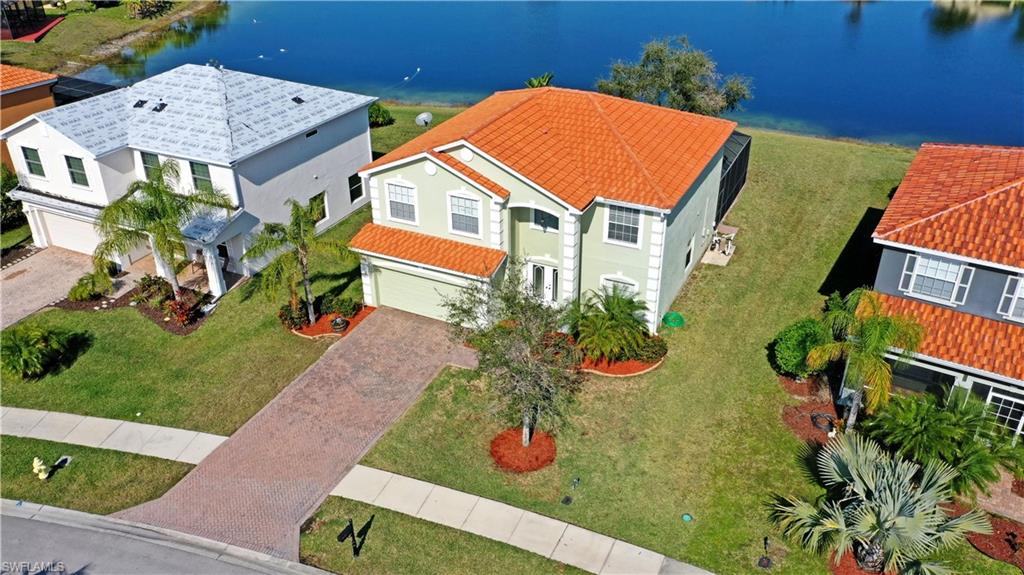 VALENCIA LAKES - Residential