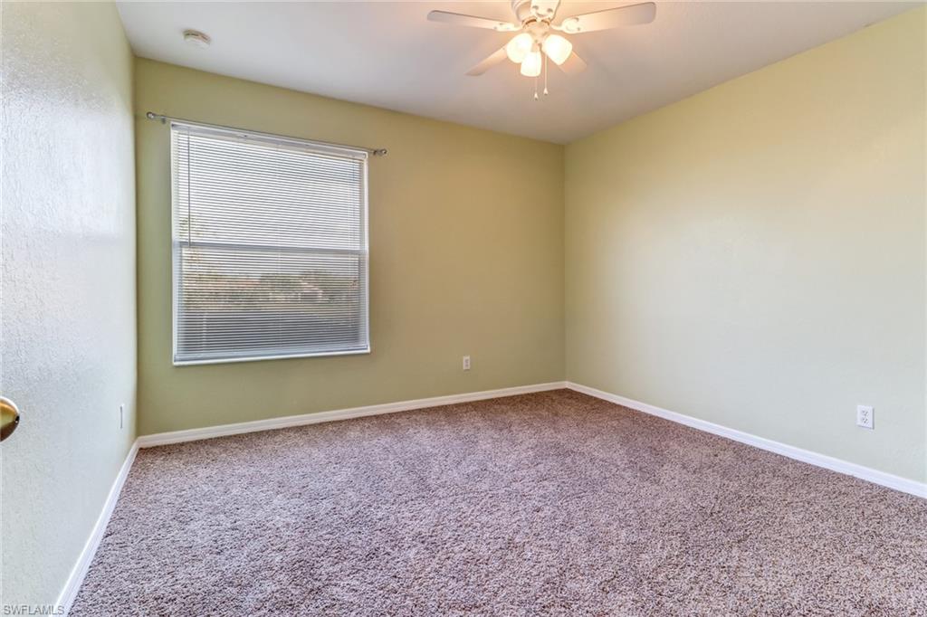 VALENCIA LAKES - Residential