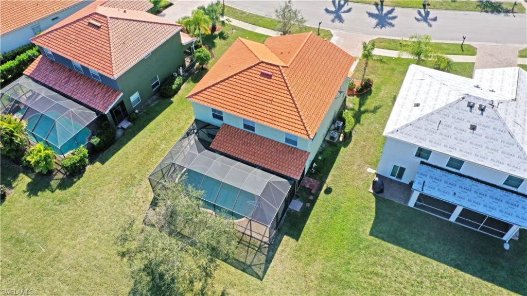 VALENCIA LAKES - Residential