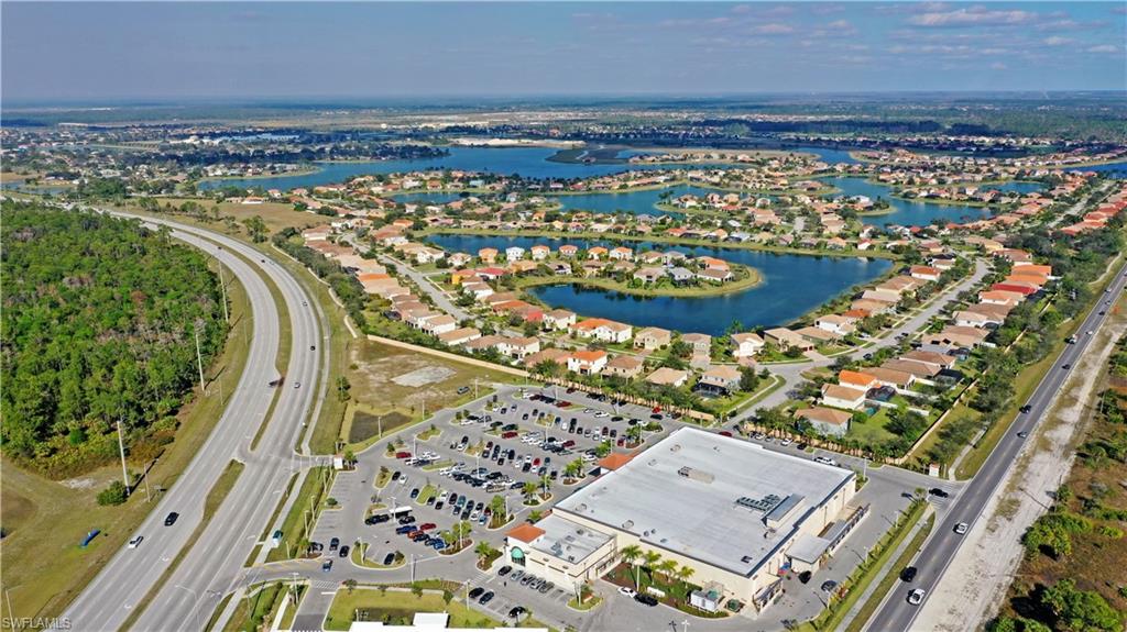 VALENCIA LAKES - Residential