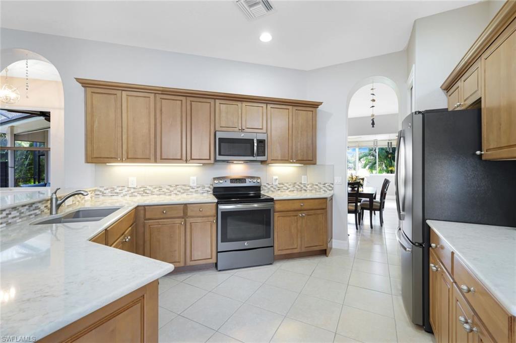 HUNTERS RIDGE - Residential