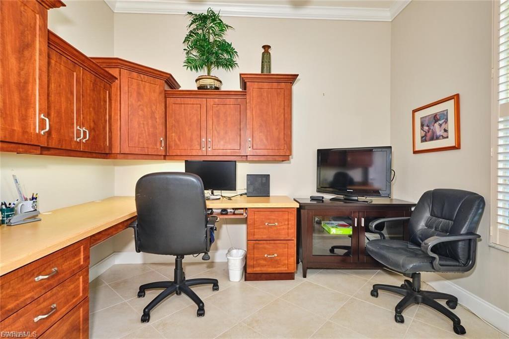 LEXINGTON COUNTRY CLUB - Residential Lease