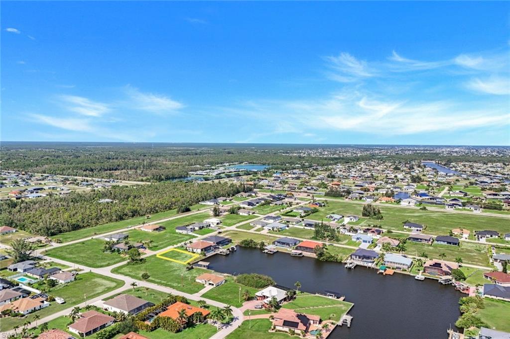 CAPE CORAL - Land