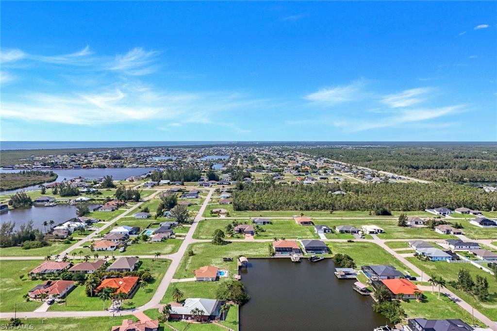 CAPE CORAL - Land