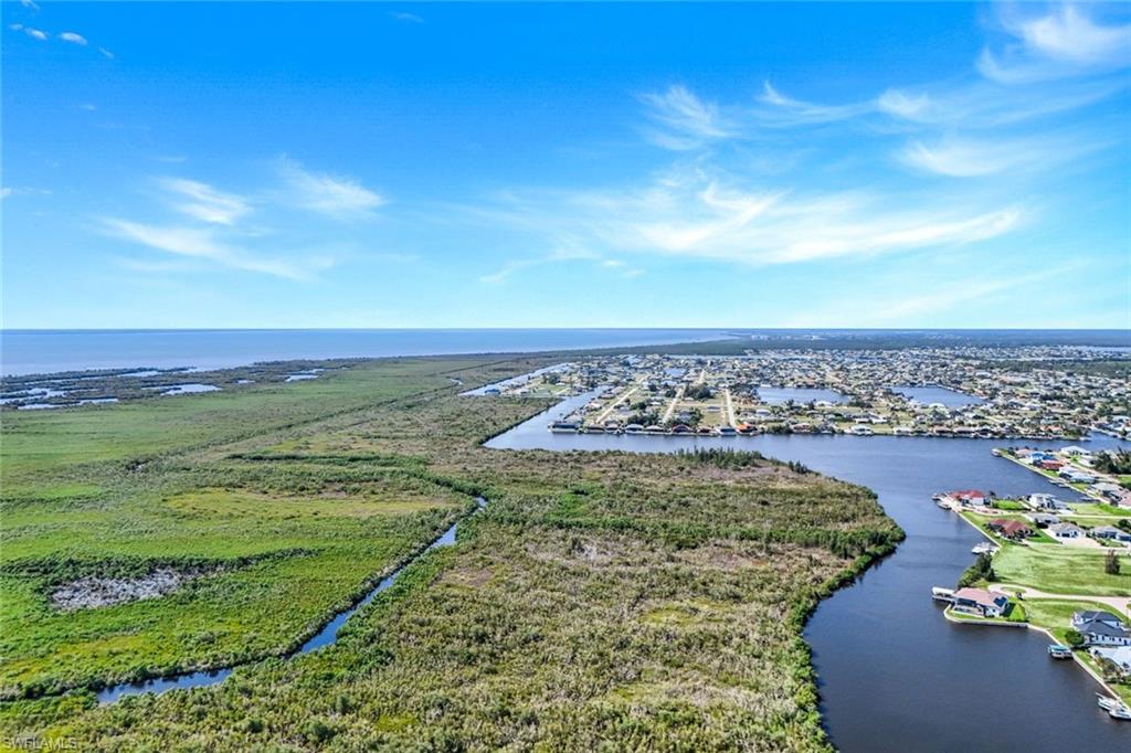 CAPE CORAL - Land