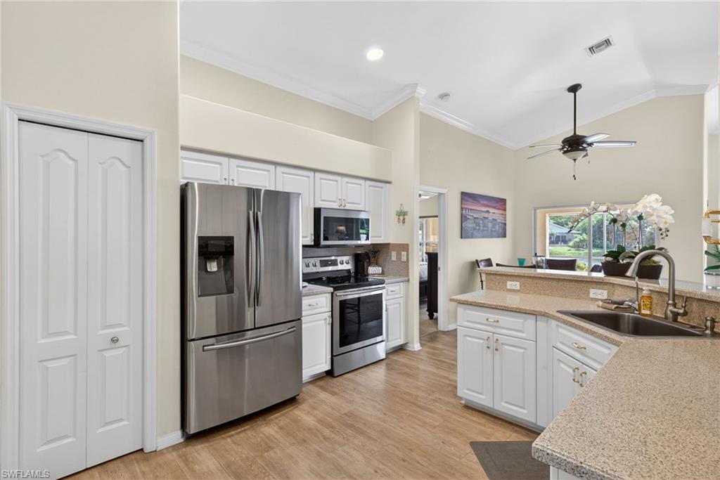 CEDAR CREEK - Residential