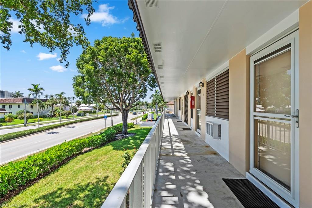 AQUARIUS APTS OF MARCO ISLAND - Residential