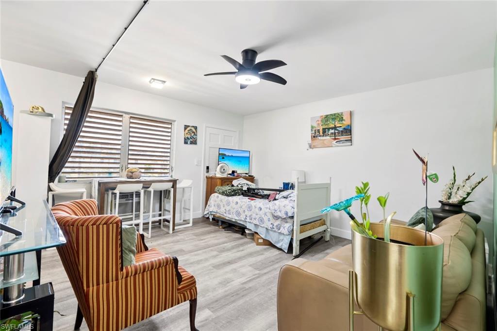 AQUARIUS APTS OF MARCO ISLAND - Residential