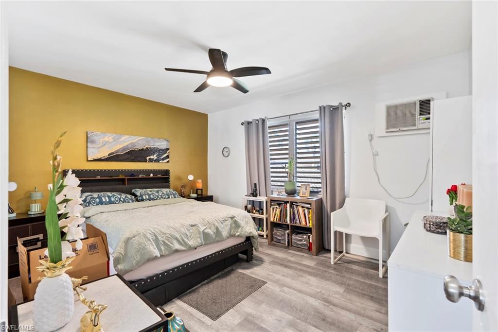 AQUARIUS APTS OF MARCO ISLAND - Residential