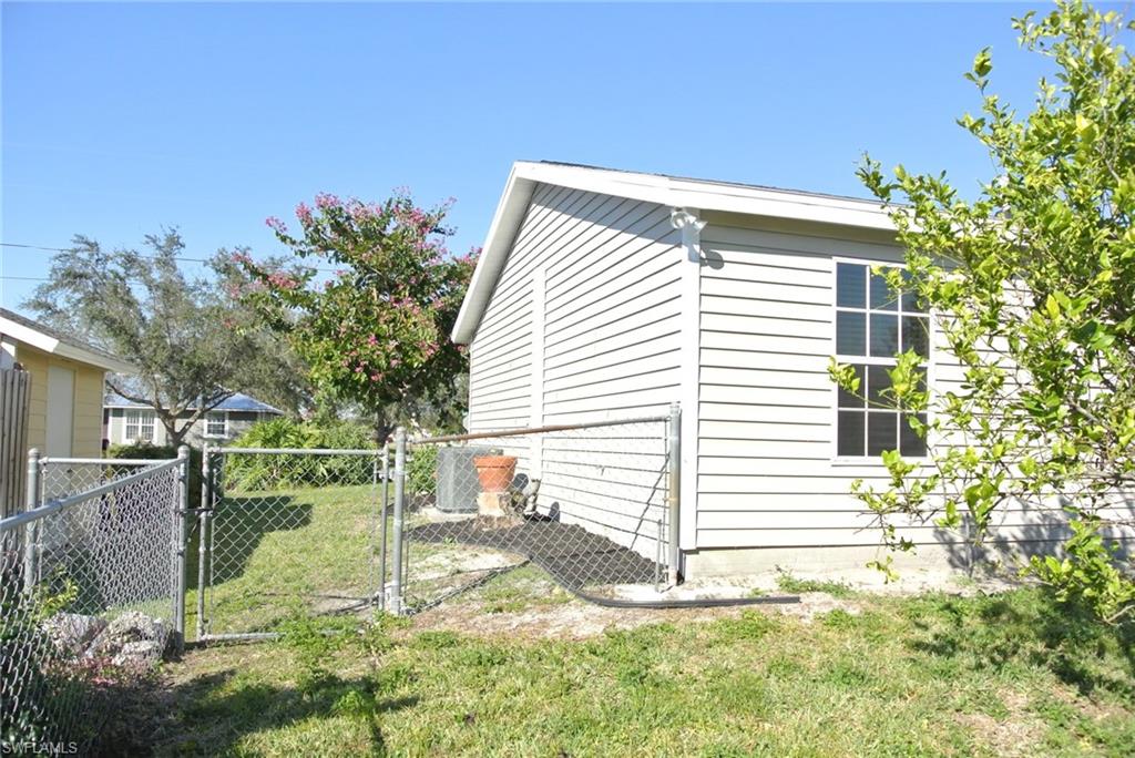 GOLDEN GATE CITY - Residential