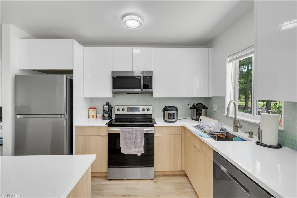 GOLDEN GATE ESTATES - Residential