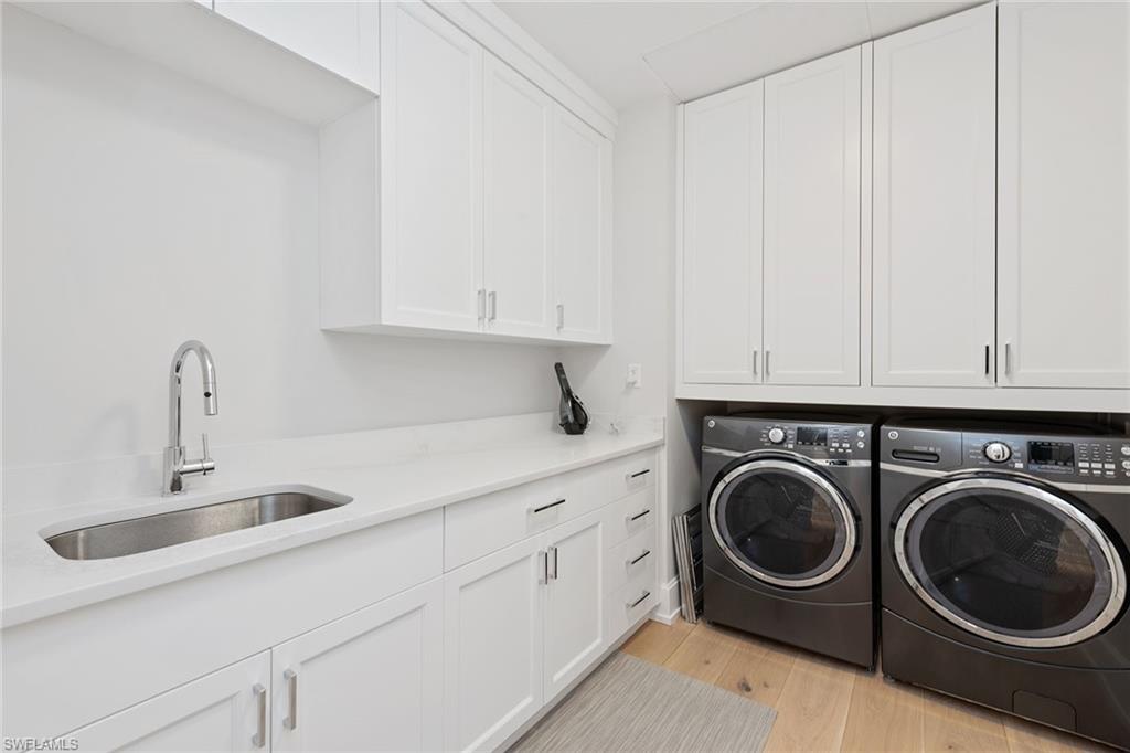 RESIDENCES AT 5TH & 5TH - Residential