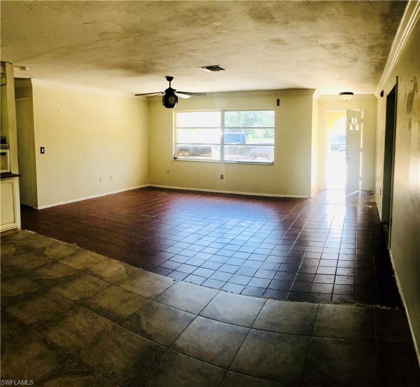 WHISPERING PINES - Residential