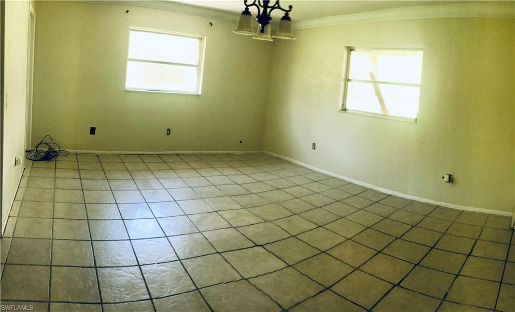 WHISPERING PINES - Residential