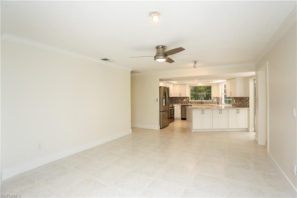 MOORINGS - Residential Lease