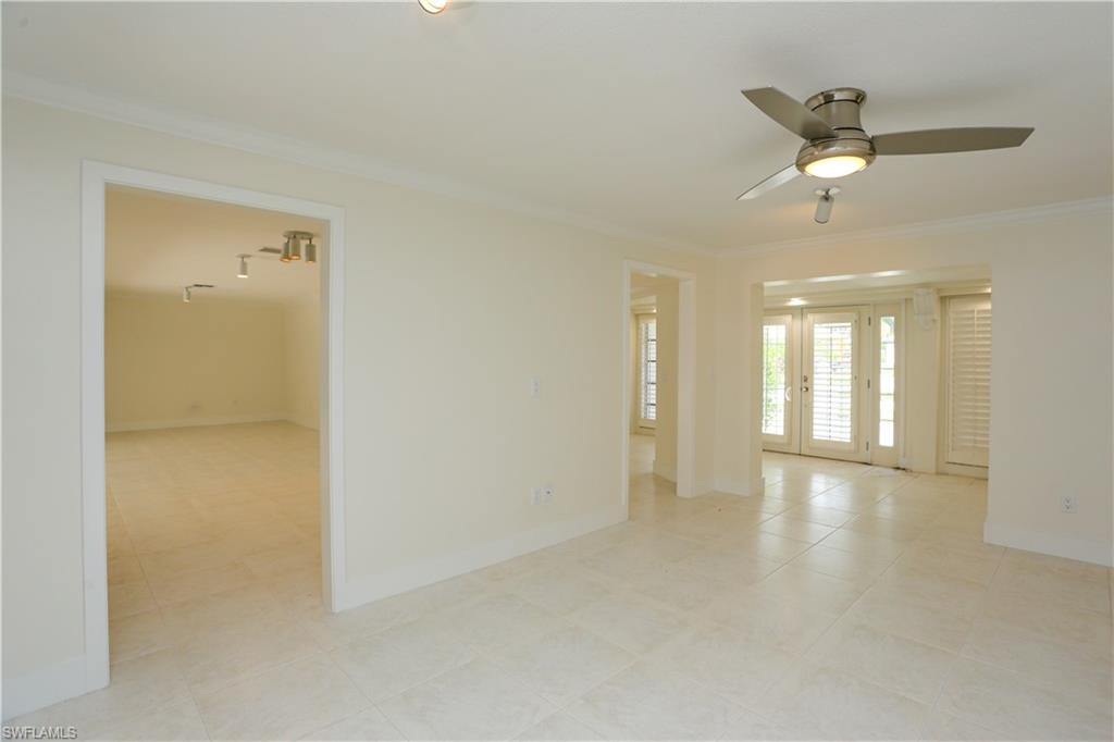 MOORINGS - Residential Lease