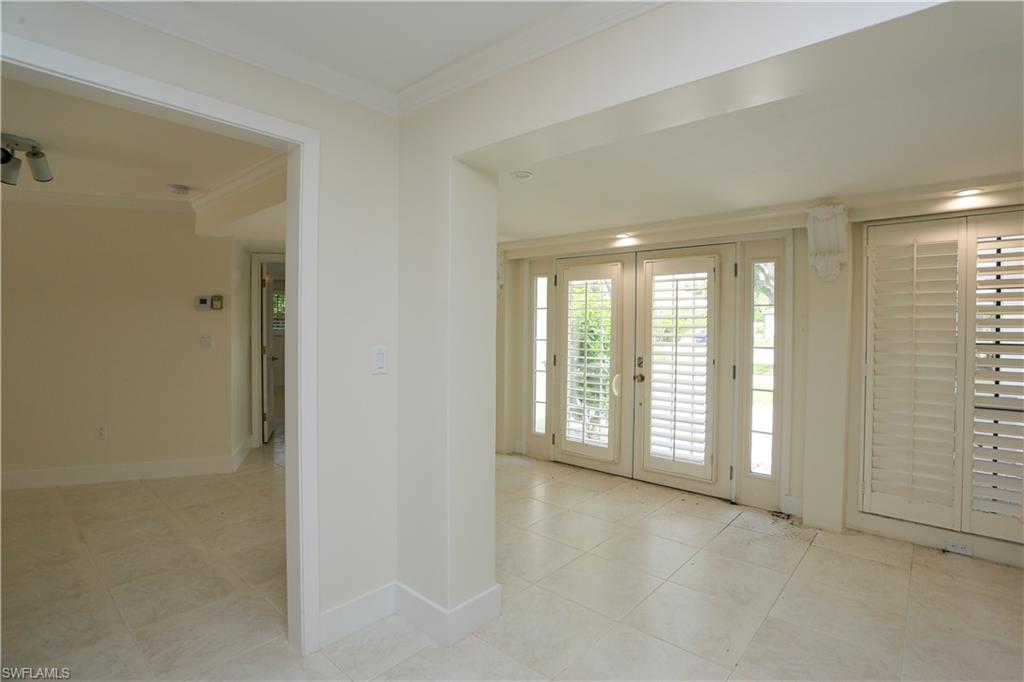 MOORINGS - Residential Lease