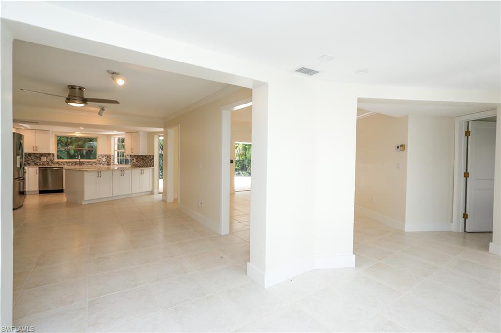 MOORINGS - Residential Lease