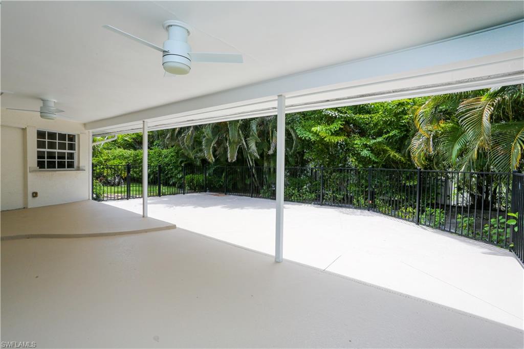 MOORINGS - Residential Lease
