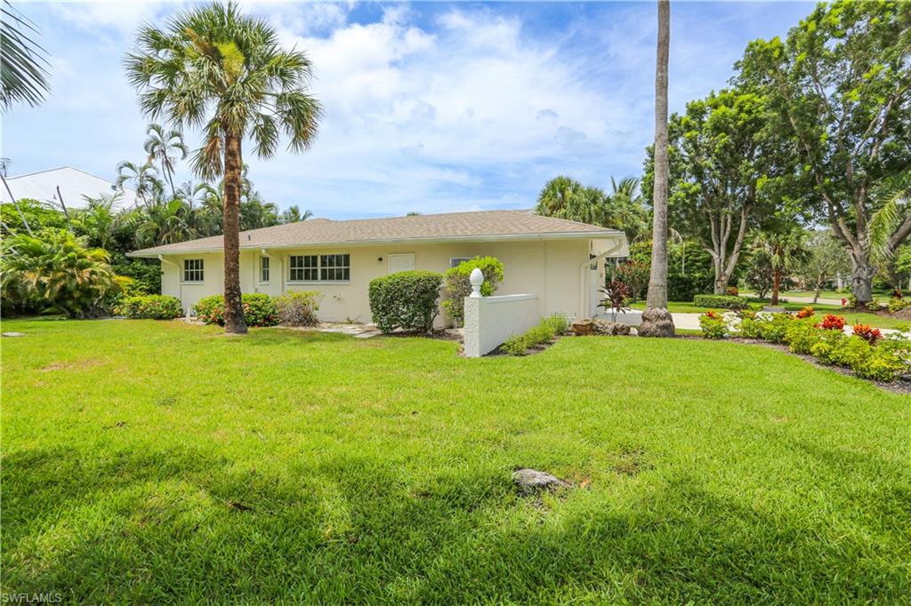 MOORINGS - Residential Lease