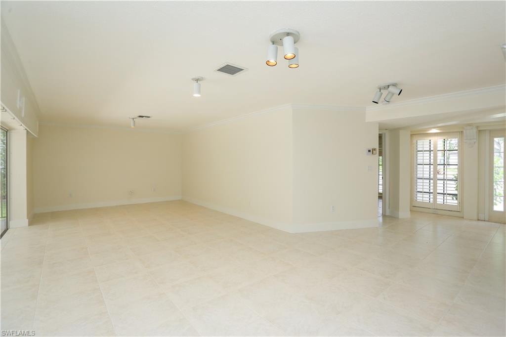MOORINGS - Residential Lease