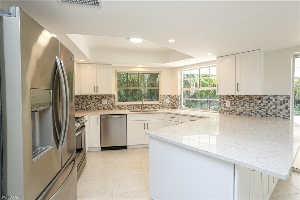 MOORINGS - Residential Lease