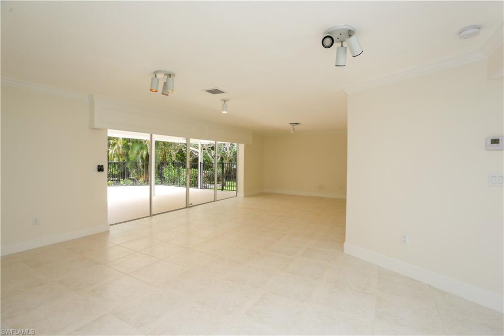 MOORINGS - Residential Lease