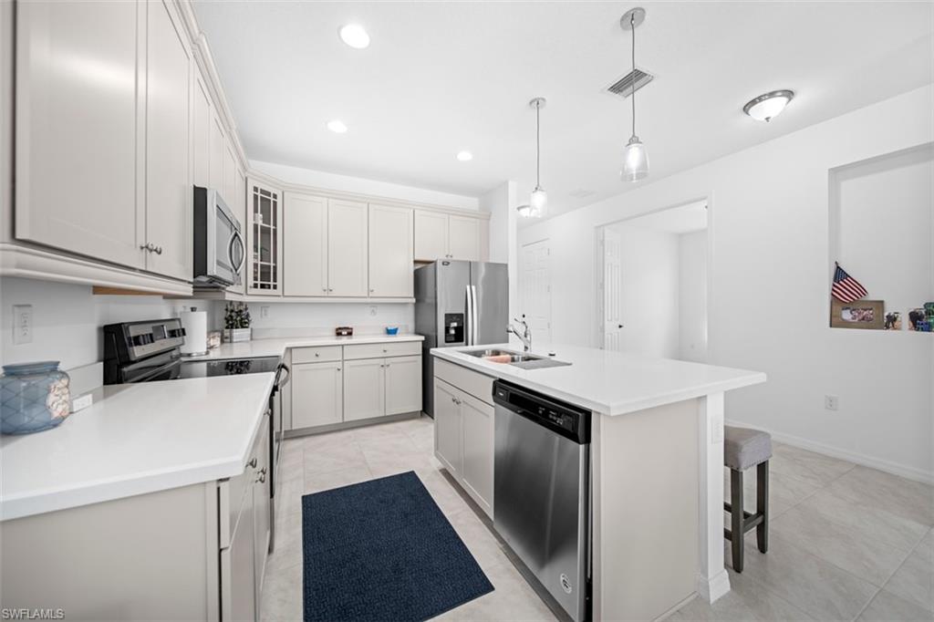 COQUINA AT MAPLE RIDGE - Residential Lease