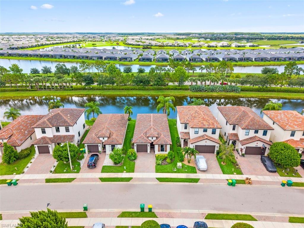 COQUINA AT MAPLE RIDGE - Residential Lease