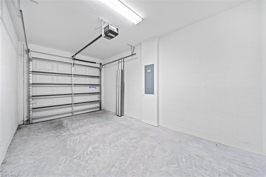 COQUINA AT MAPLE RIDGE - Residential Lease