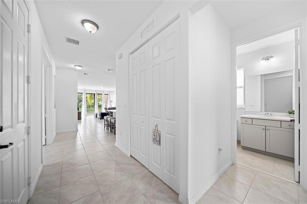 COQUINA AT MAPLE RIDGE - Residential Lease