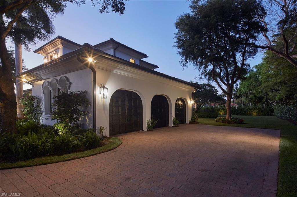 ESTATES AT GREY OAKS - Residential