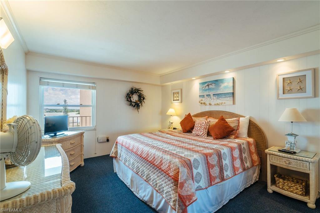 GATEWAY VILLAS - Residential