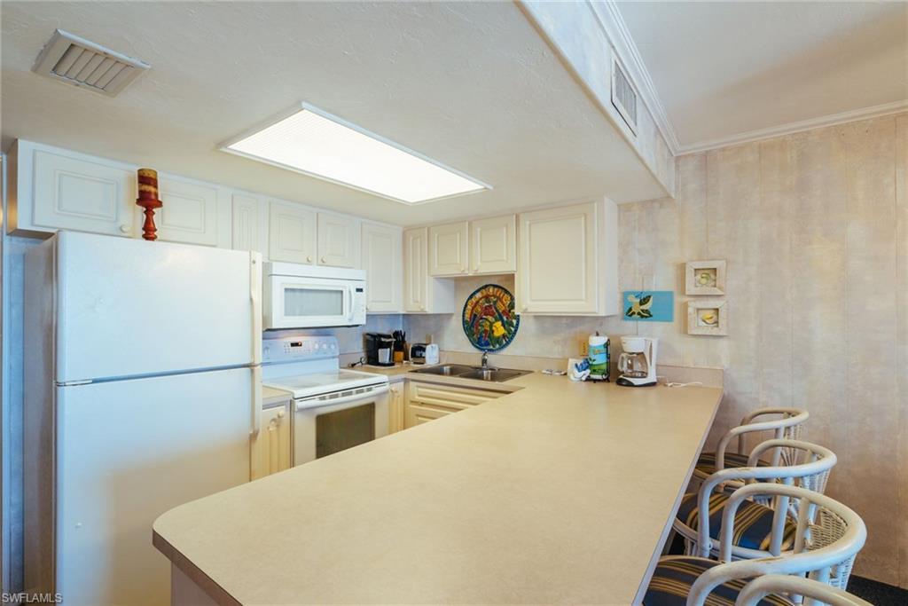 GATEWAY VILLAS - Residential