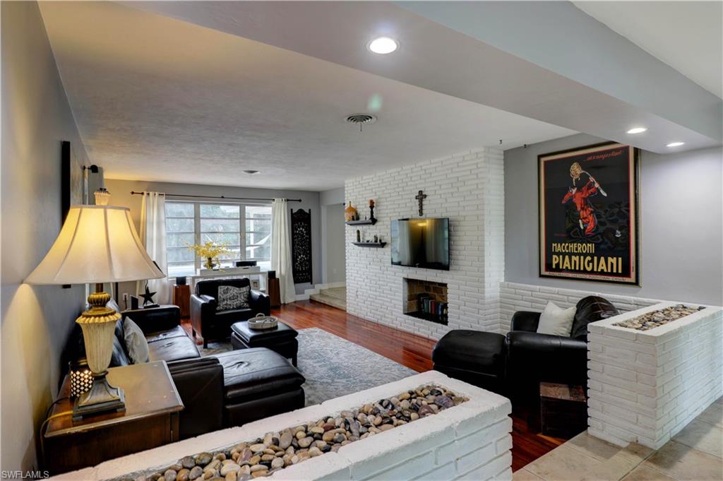 SEMINOLE ESTATES - Residential